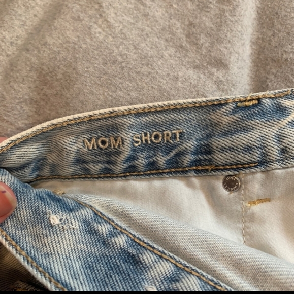 COPY - American Eagle Mom Short - Picture 3 of 4